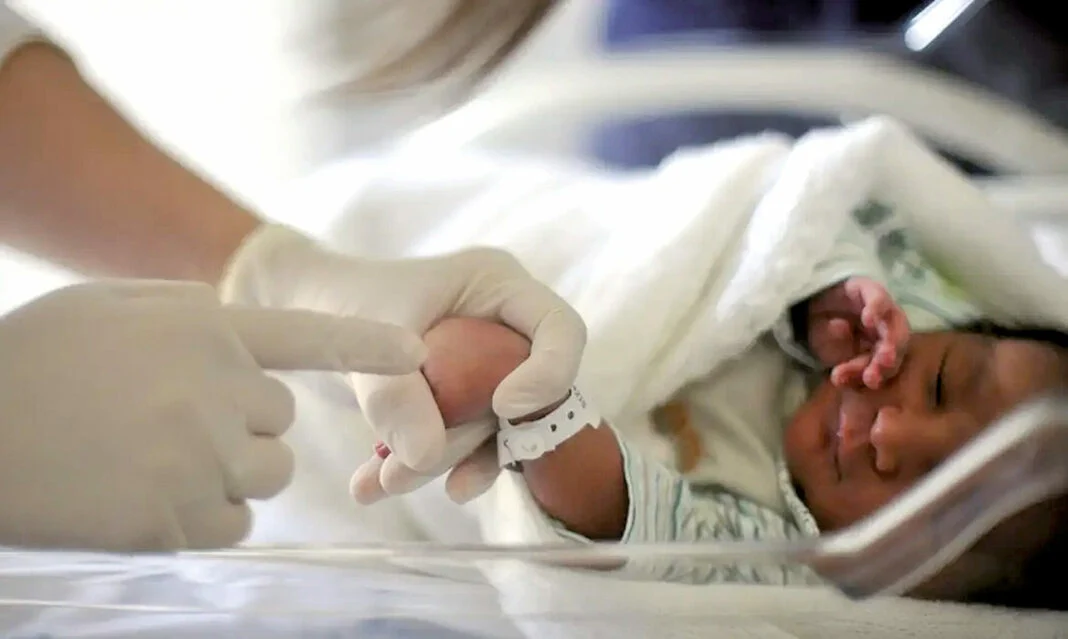 Unicef: taxa de mortalidade infantil é a menor em 34 anos