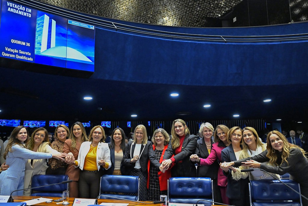 Março da Mulher: com voto de Zenaide, Senado aprova pacote de combate à violência que inclui avanços de inteligência artificial