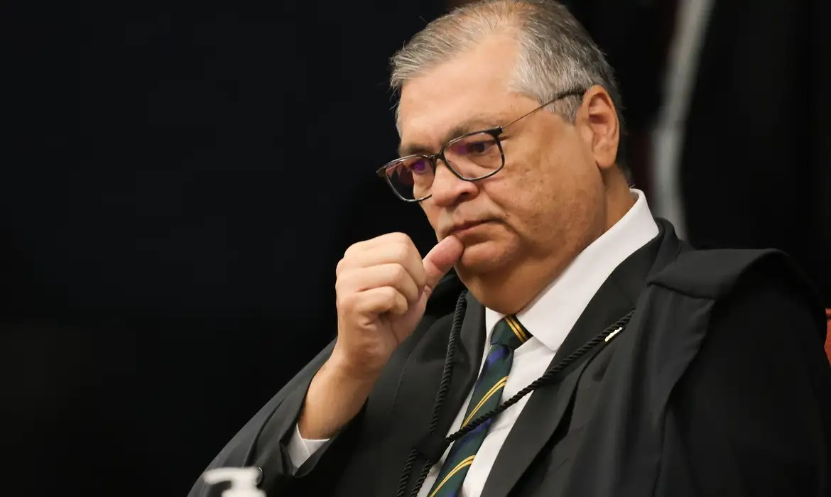 Dino derruba aposentadoria compulsória como punição máxima para juízes