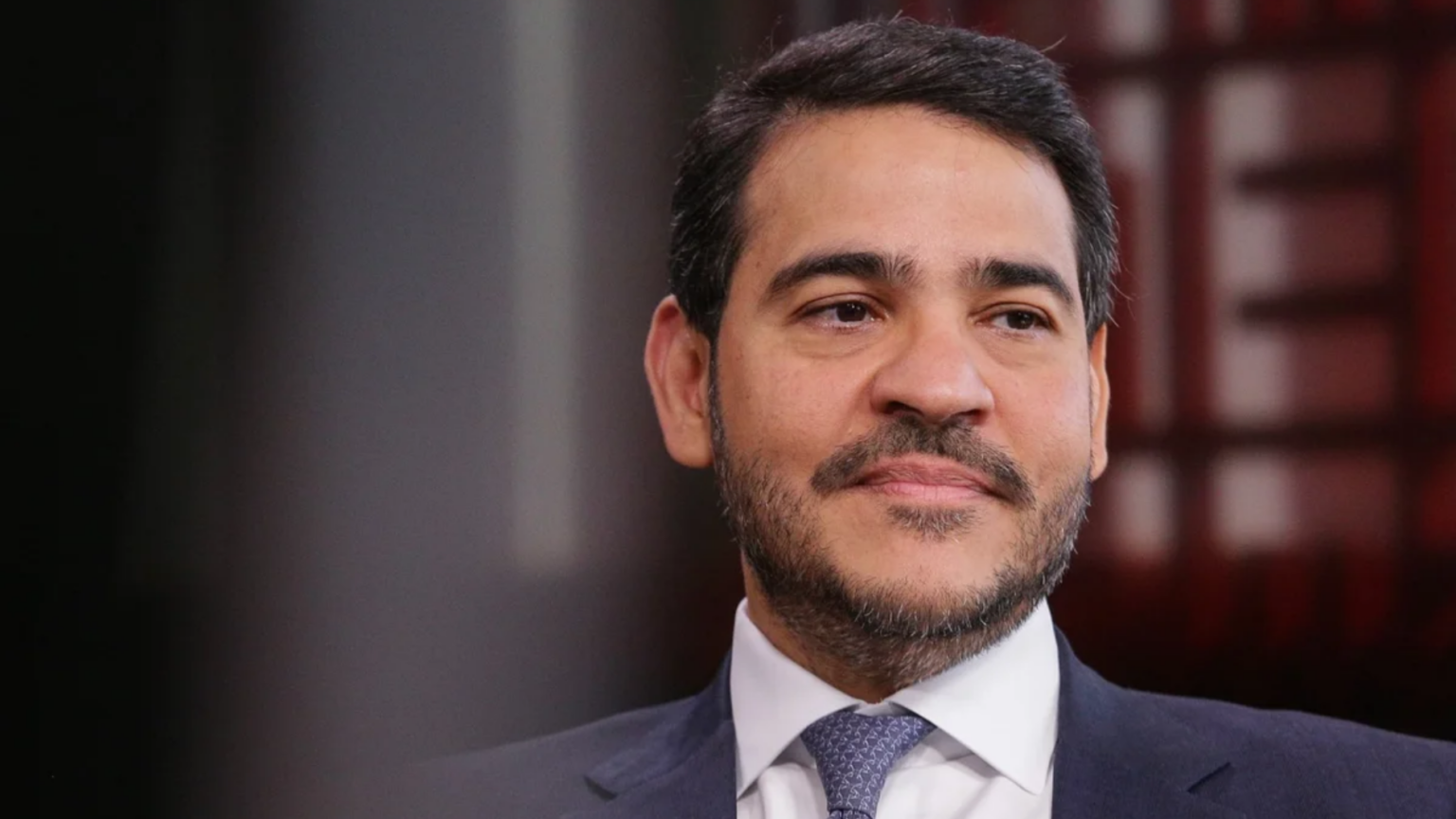 Comissão do Senado aprova por Jorge Messias para o STF por 16 a 11; decisão final cabe ao plenário
