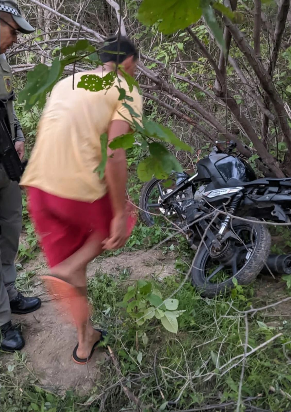 Polícia recupera motocicleta furtada na zona rural de Acari