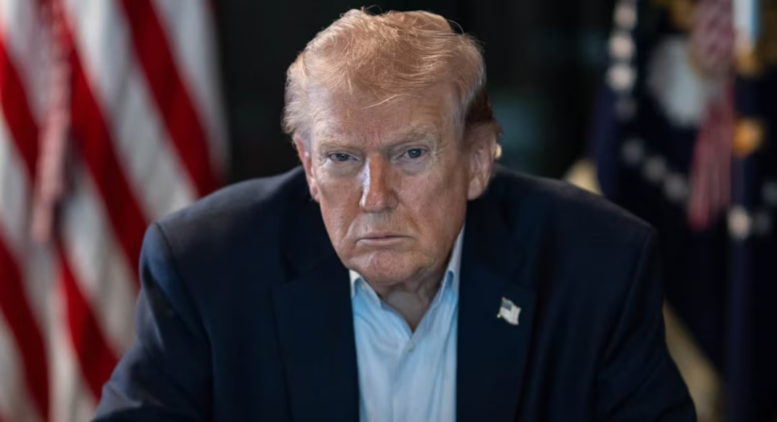 Trump sobe o tom e ameaça destruir pontes e usinas elétricas do Irã na terça