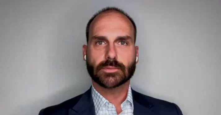 Moraes vota pela condenação de Eduardo Bolsonaro por difamação contra Tabata Amaral