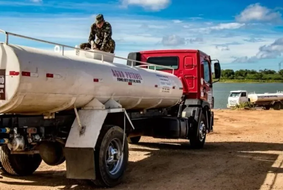 Quase 50% das áreas rurais do Rio Grande do Norte dependem de carro-pipa