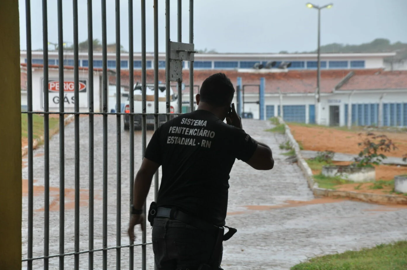 Três dos cinco fugitivos de Alcaçuz já foram capturados