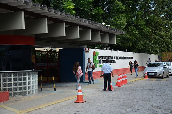IFRN oferece vagas em cursos EaD de graduação e técnico; inscrições encerram em 4 de maio