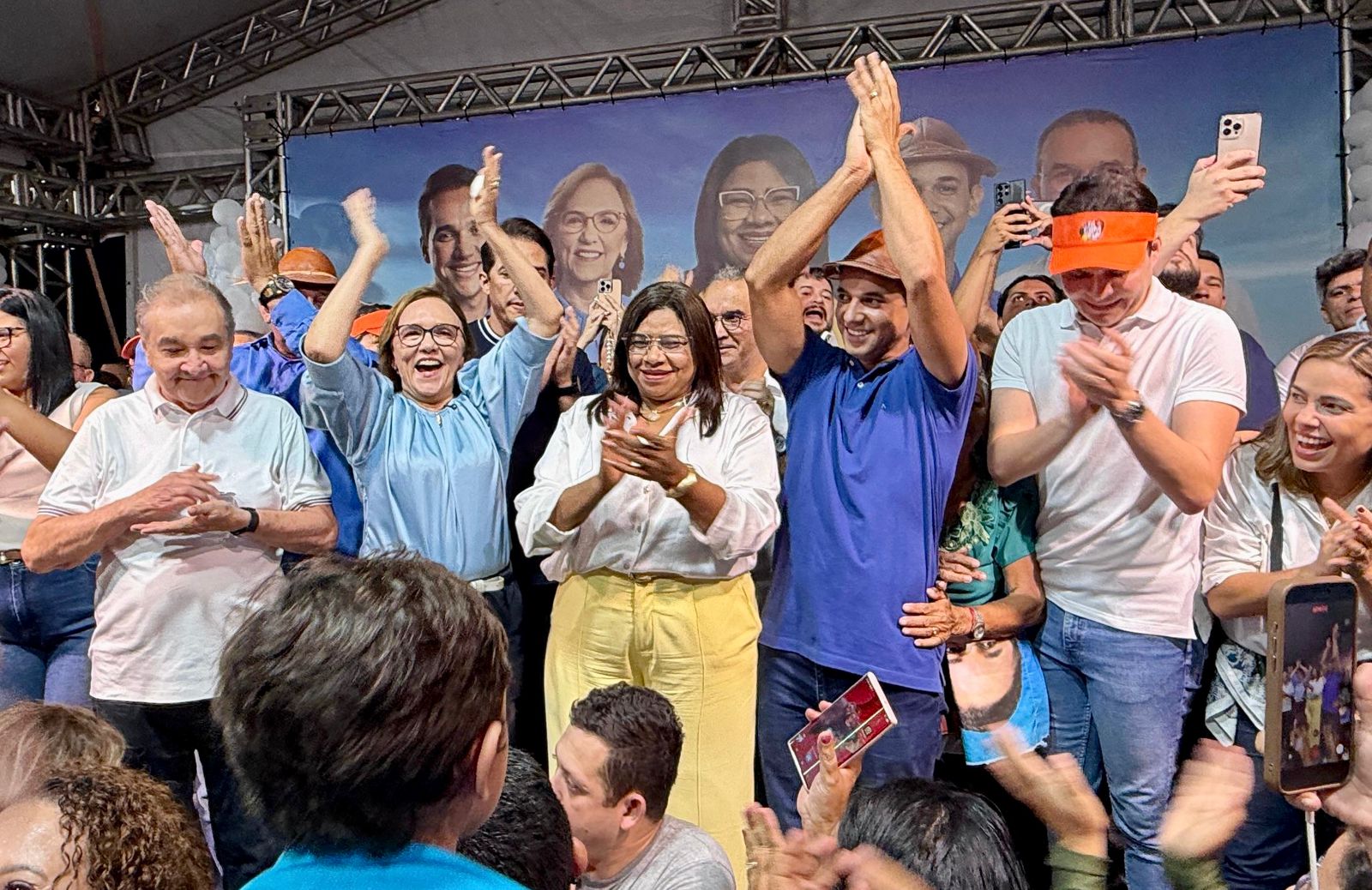 Zenaide recebe apoio da prefeita Professora Nilda.