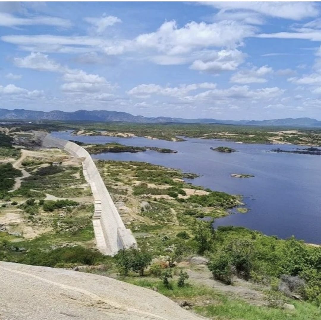 Barragem Oiticica registra aumento de mais de 428 milhões de metros cúbicos em três meses,apenas 2,79 metros da cota de vertimento