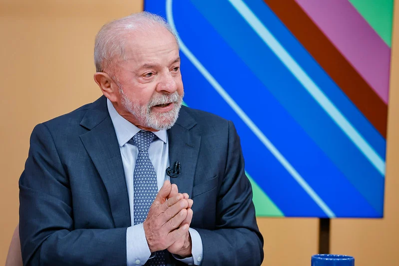 Lula é desaprovado por 51,4% e aprovado por 46,6%, aponta pesquisa Meio/Ideia