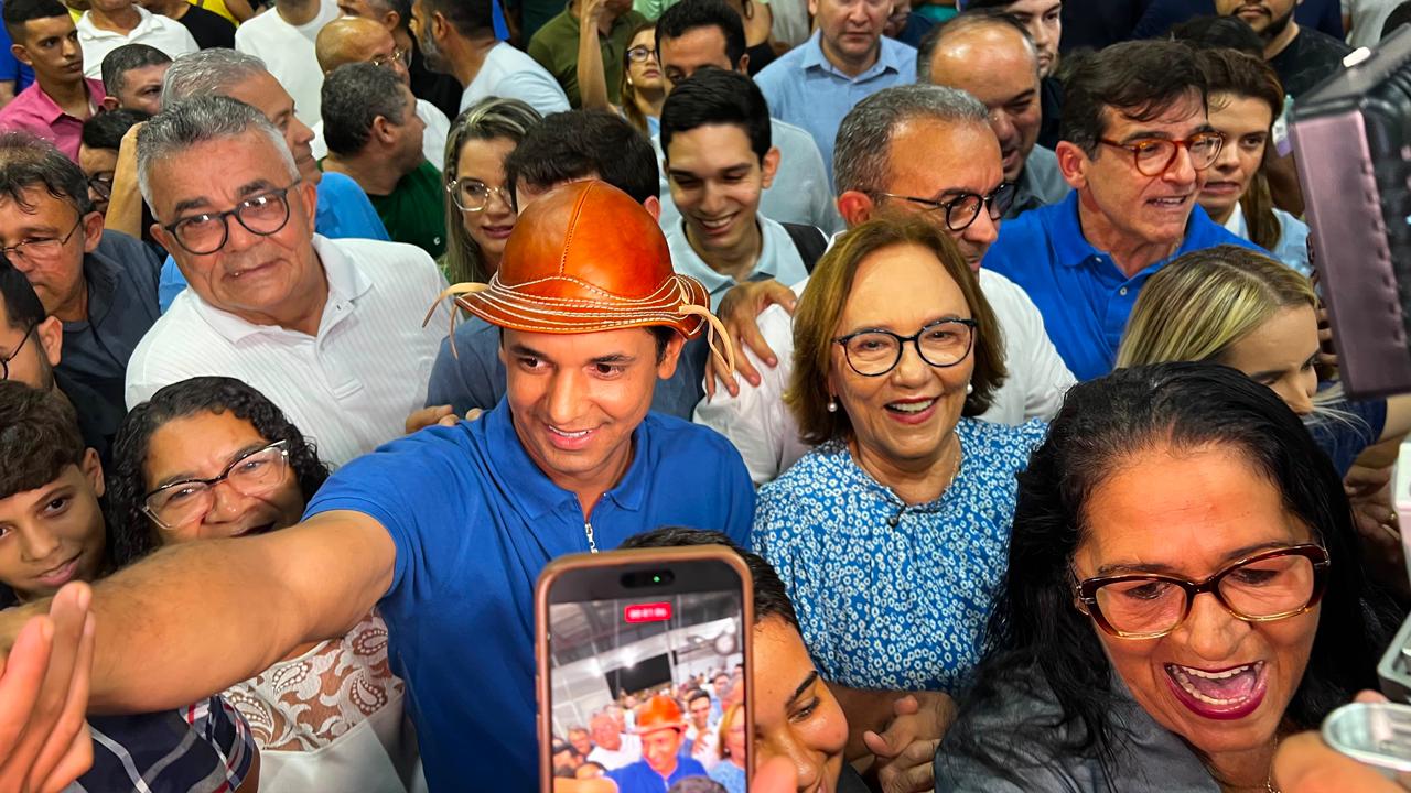 Encontro com Allyson e Zenaide lota ginásio na Zona Norte de Natal para elaborar plano de governo com a população