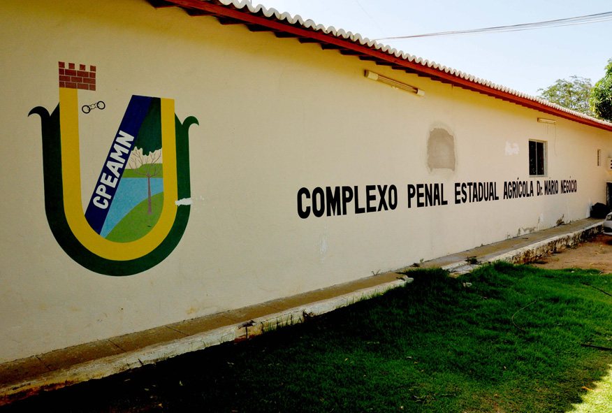 Quase 500 detentos têm diarreia, vômitos e febre em presídio de Mossoró; comida está sob investigação