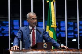 Romário trabalhou no Senado por dois meses em 2026 antes de ir para a Copa
