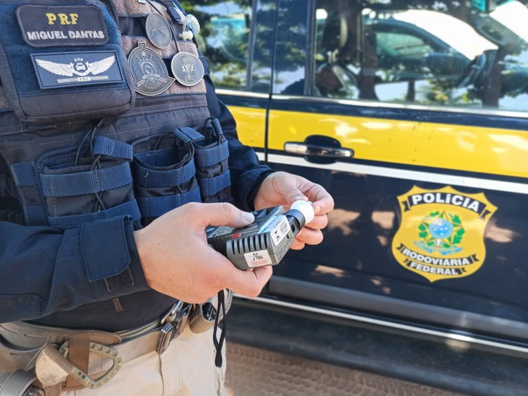 PRF conscientiza sobre os riscos da combinação entre álcool e direção em alusão aos 18 anos da Lei Seca