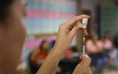 Nova vacina contra pneumonia e meningite começa a ser distribuída no SUS
