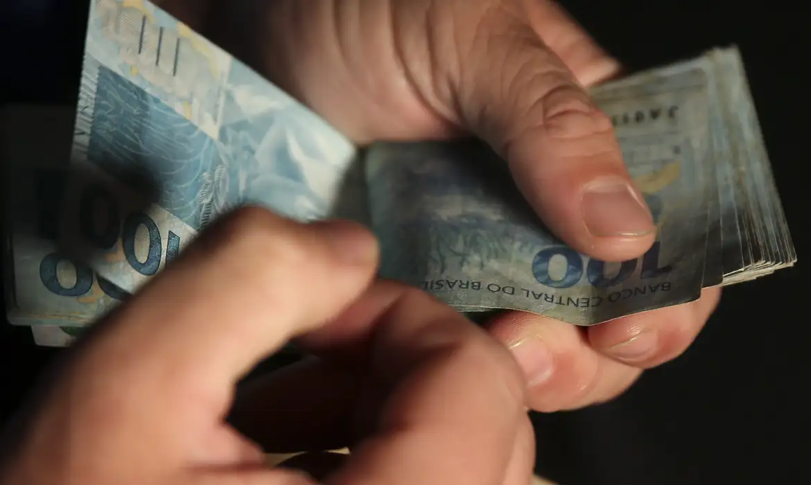 Arrecadação federal bate recorde de R$ 266,8 bilhões