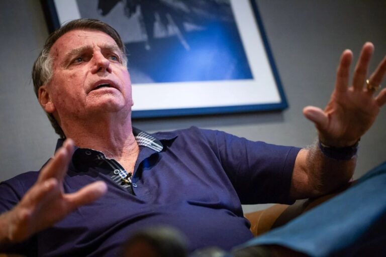 Após carta, PT pede revogação de domiciliar de Bolsonaro