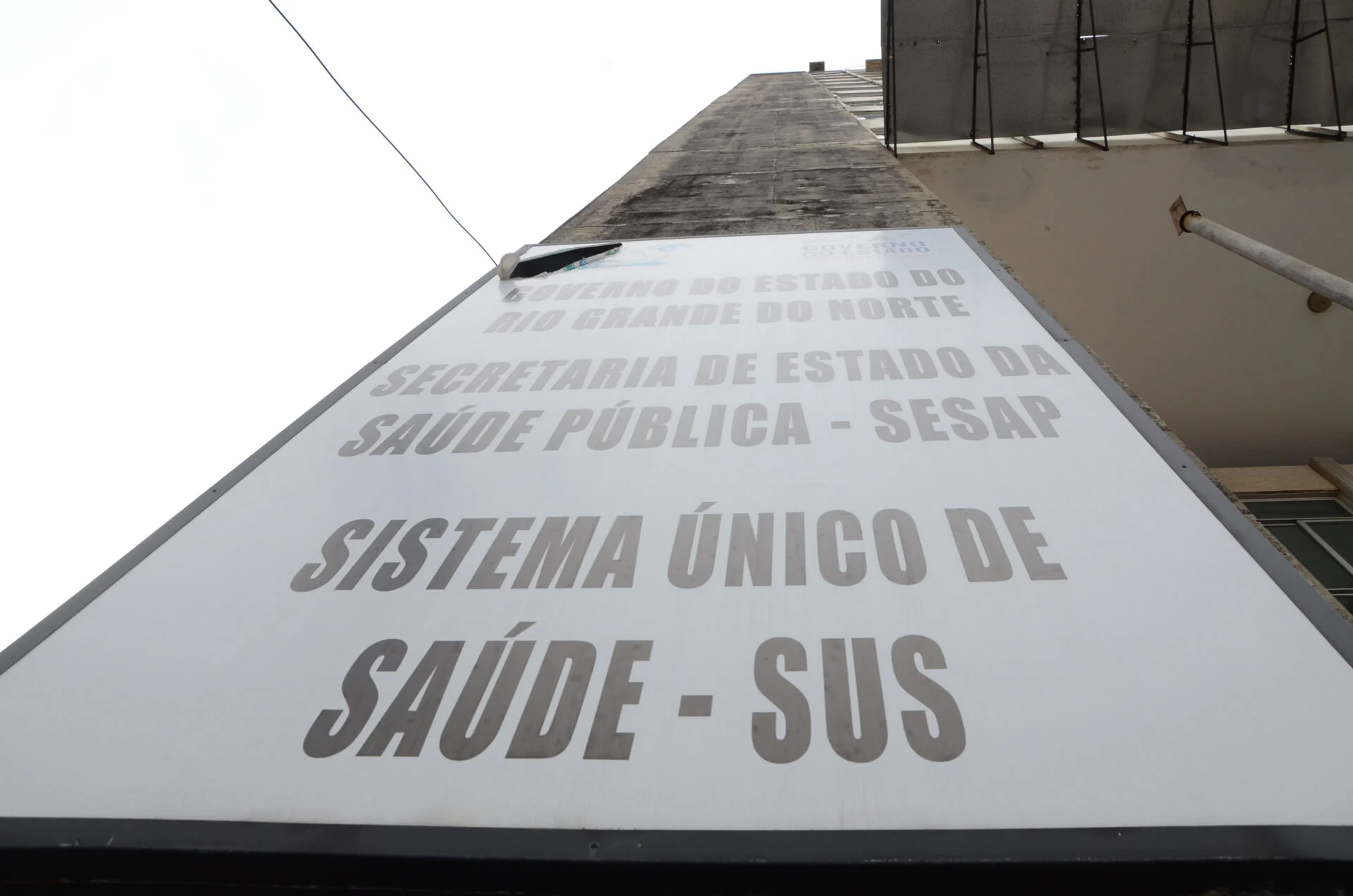 Rio Grande suspende atendimentos a pacientes encaminhados pelo Governo do RN por falta de repasses