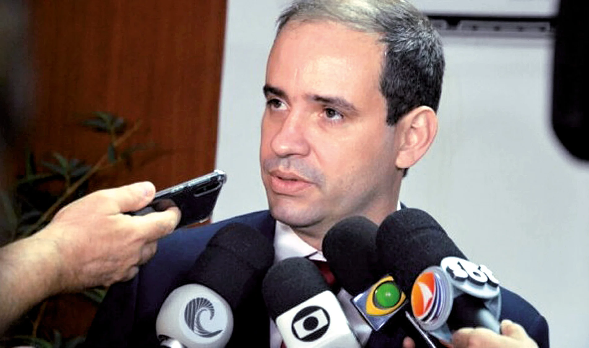 Cadu lidera rejeição na disputa pelo Governo do RN, aponta TN/Consult