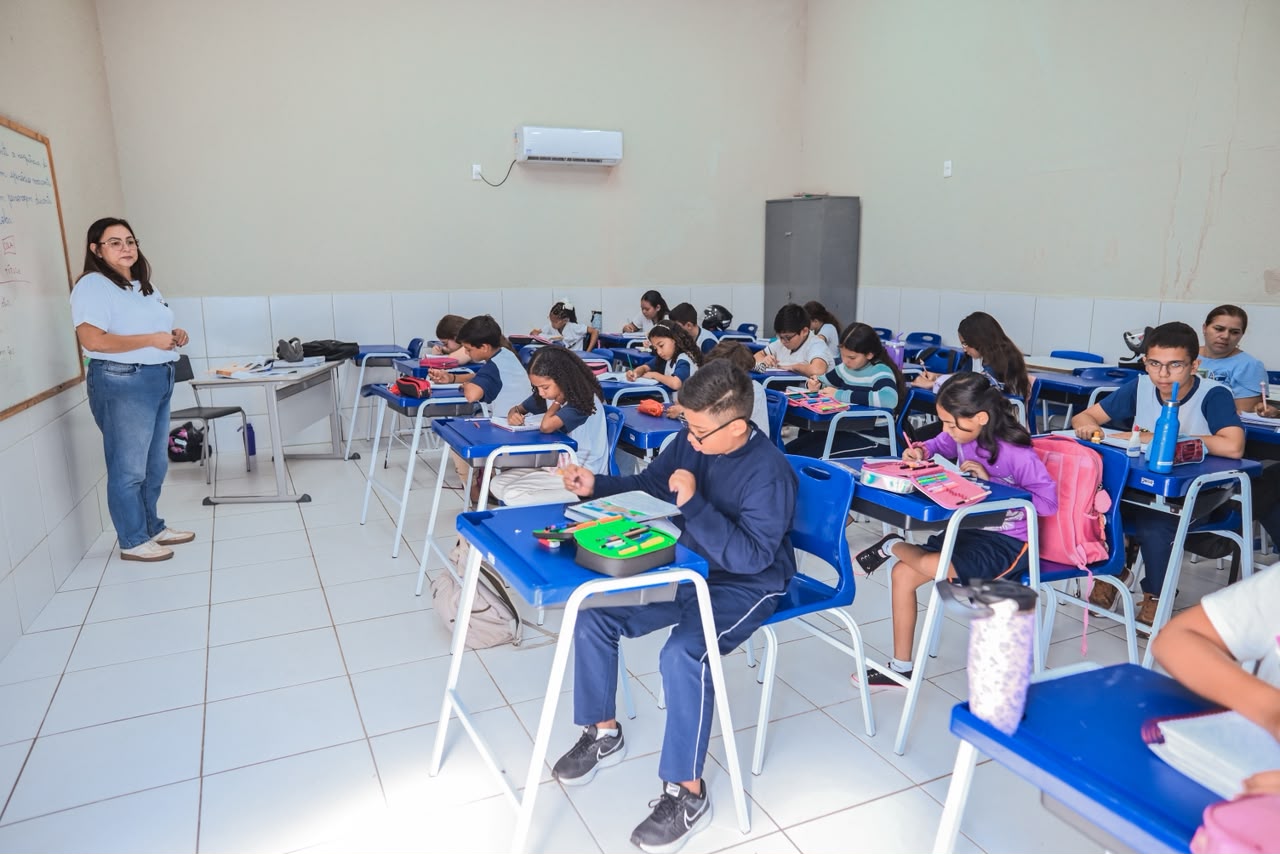 Educação | Rede Municipal de Currais Novos inicia segundo semestre letivo com acolhimento e entrega de material didático