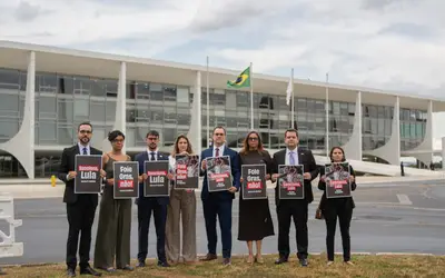 Sociedade civil pede que Lula sancione PL que põe fim à alimentação forçada de animais