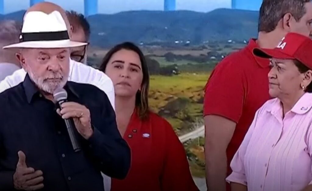 No RN, Lula diz que lei eleitoral proibir inauguração de obras é “papagaiada desgraçada”