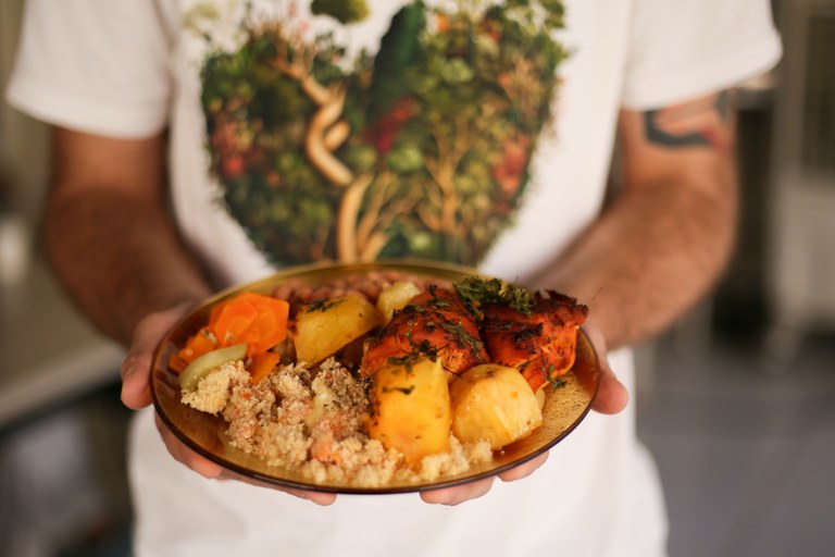 Brasil se mantém fora do Mapa da Fome e melhora indicadores, aponta ONU