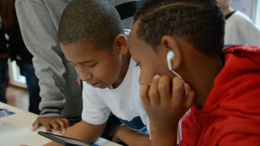 RN diz ter proibido celulares em todas as escolas estaduais após pesquisa apontar desafios no país