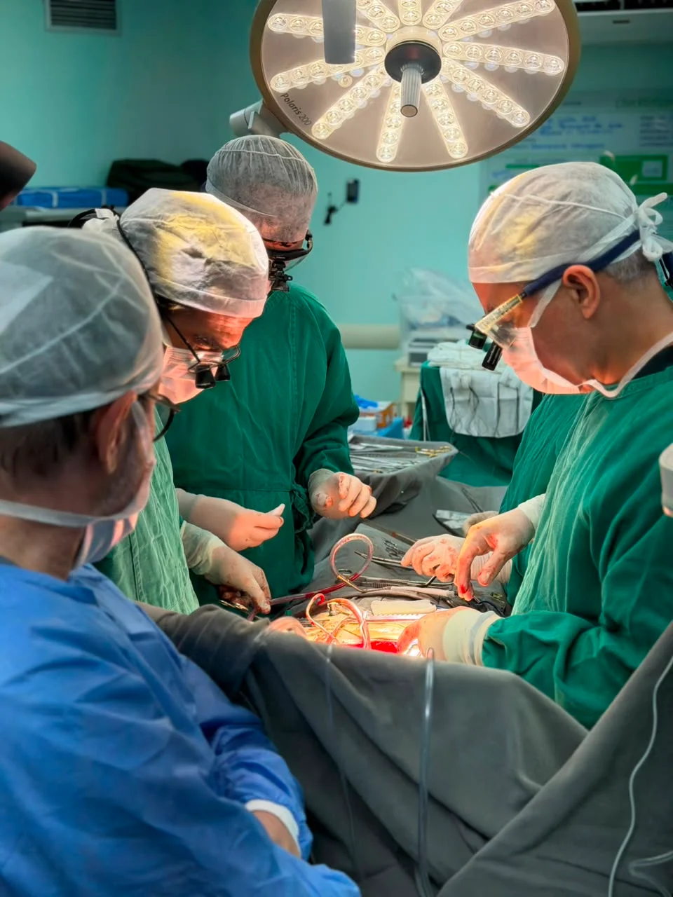 Transplante de coração a paciente com cardiopatia grave é feito com sucesso em Natal