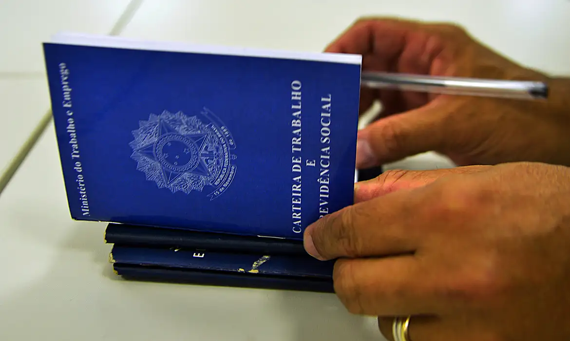 Brasil cria 58,5 mil postos de trabalho em julho, aponta Caged