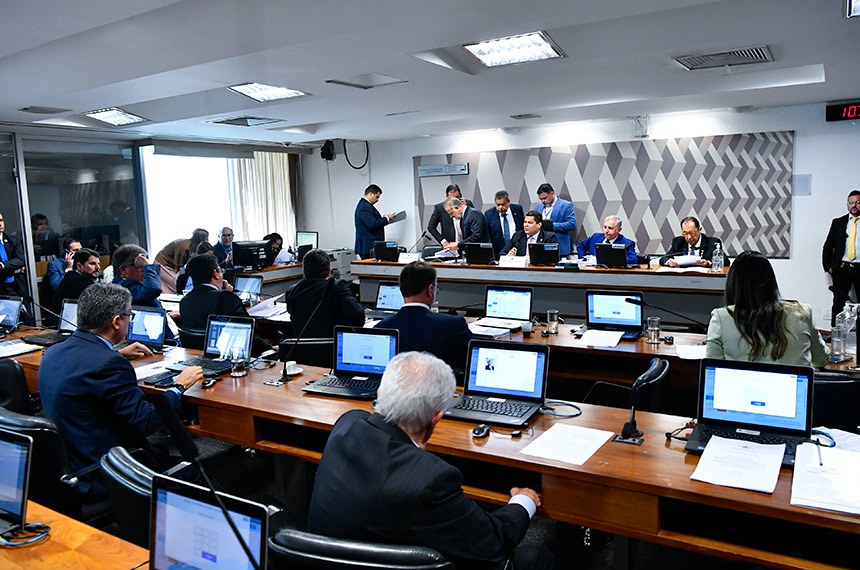Comissão aprova aumento de pena para feminicídio em situações específicas