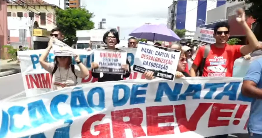 Professores de Natal decidem manter greve após decisão do TJRN