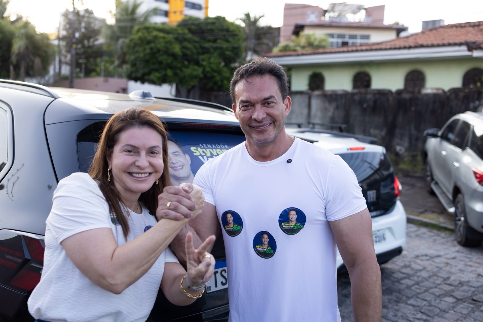 Largada oficial da campanha de Styvenson reúne quase 200 carros adesivados em uma hora e meia