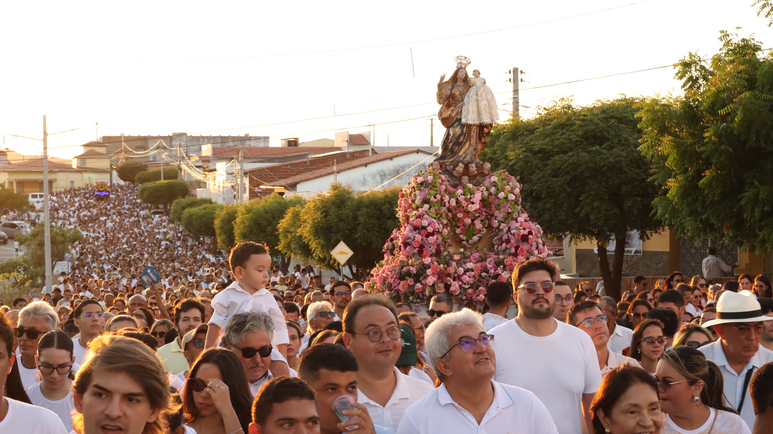 Festa de Agosto de Acari chega ao fim com fé, tradição, cultura e recorde de público