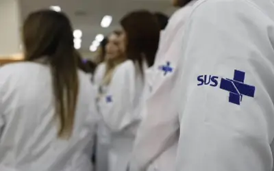Novo piso dos médicos pode gerar impacto de R$ 25,9 bi aos cofres municipais, diz CNM