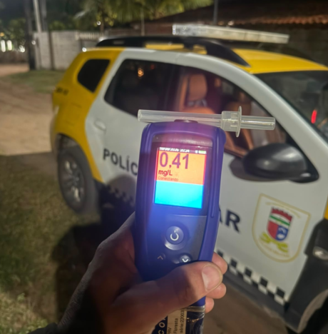 Sem CNH, embriagado e sem capacete, motociclista é preso em Nísia Floresta