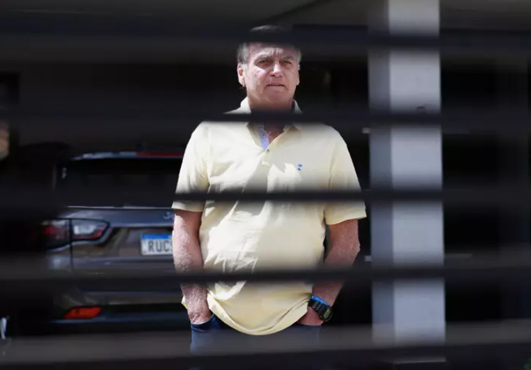 Enquanto Moraes nega visita de filhos a Bolsonaro, somente no DF, 1,5 mil presos são beneficiados com ‘saidão’ de Dia dos Pais