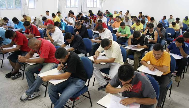 Prefeitura de Acari – RN abre concurso público com salários de até R$ 3.847,97