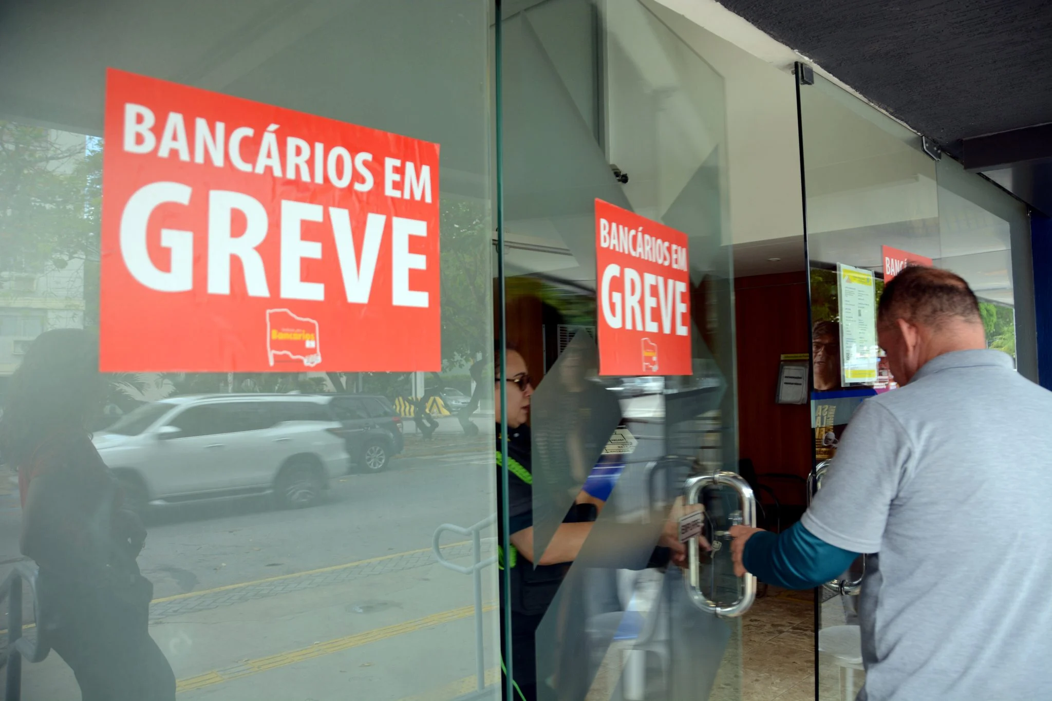 Bancários do RN encerram greve no Banco do Brasil e mantêm paralisação na Caixa