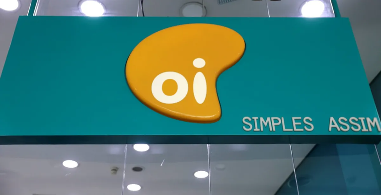 Anatel autoriza venda da telefonia fixa da Oi