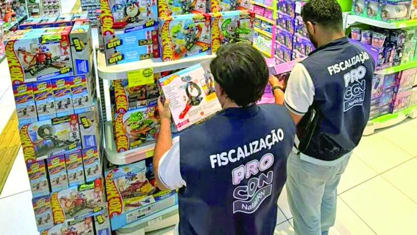 Procon fiscaliza venda de brinquedos antes do Dia das Crianças em Natal