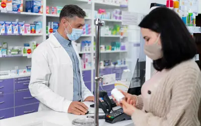 Piso salarial dos farmacêuticos: CNM alerta para impacto de R$ 309 milhões por ano cofres municipais