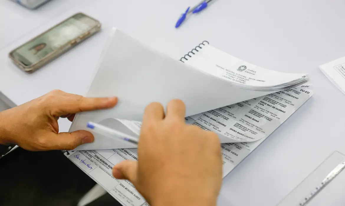 Paraíba elege governador mais novo do país com 37 anos