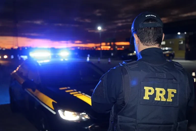 PRF prende motorista que fugiu após sinistro com vítima grave em Extremoz/RN