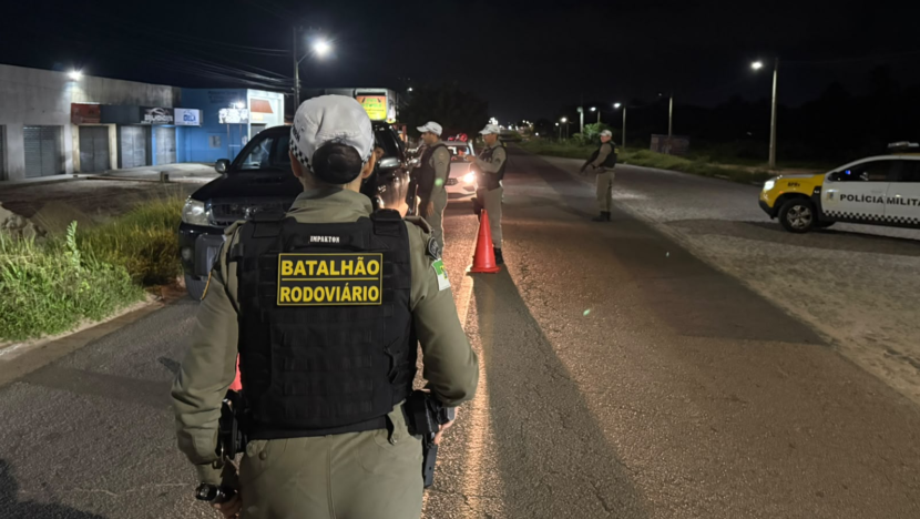 Dois motociclistas são presos por embriaguez ao volante durante blitz na Grande Natal