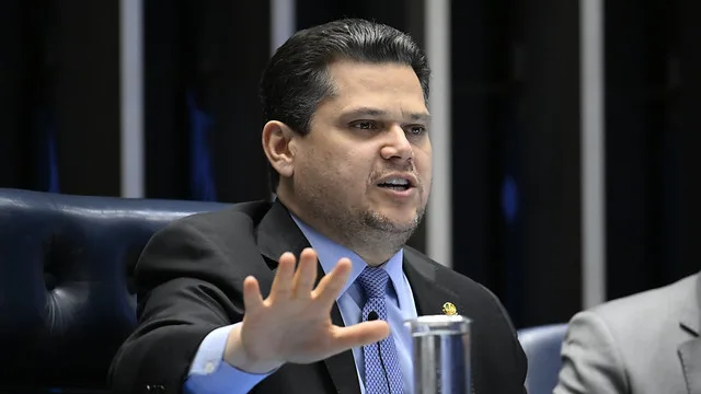 Senado vota PEC da Segurança na terça sob disputa por redução da maioridade penal