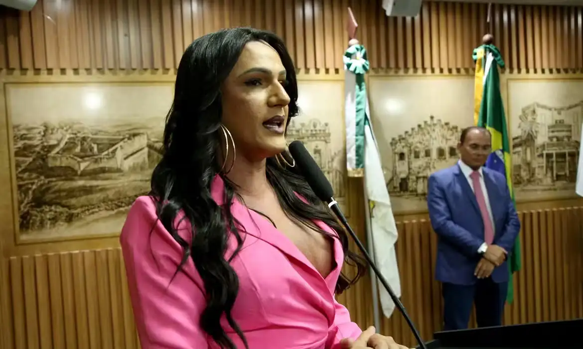 População trans amplia representação no Poder Legislativo