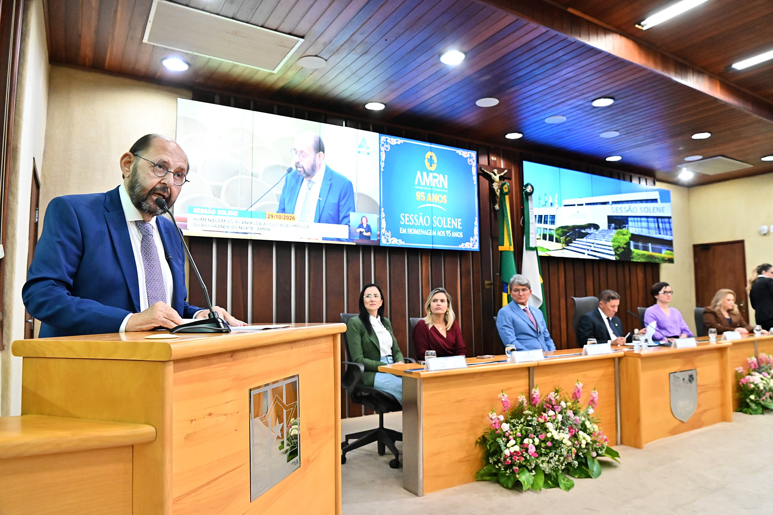 ALRN homenageia 95 anos da Associação Médica do RN e enaltece legado