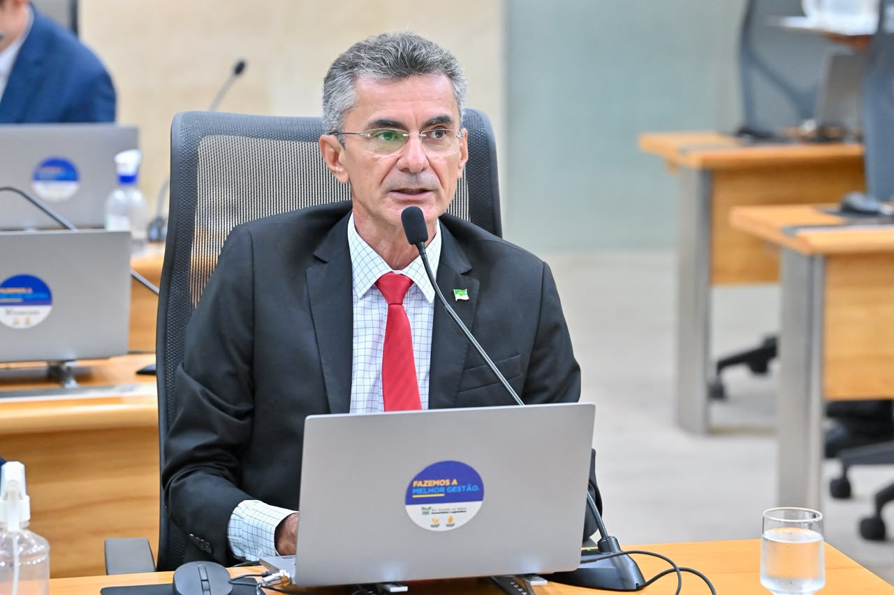 ALRN destaca legado de fé e compromisso social de Monsenhor Robério Camilo